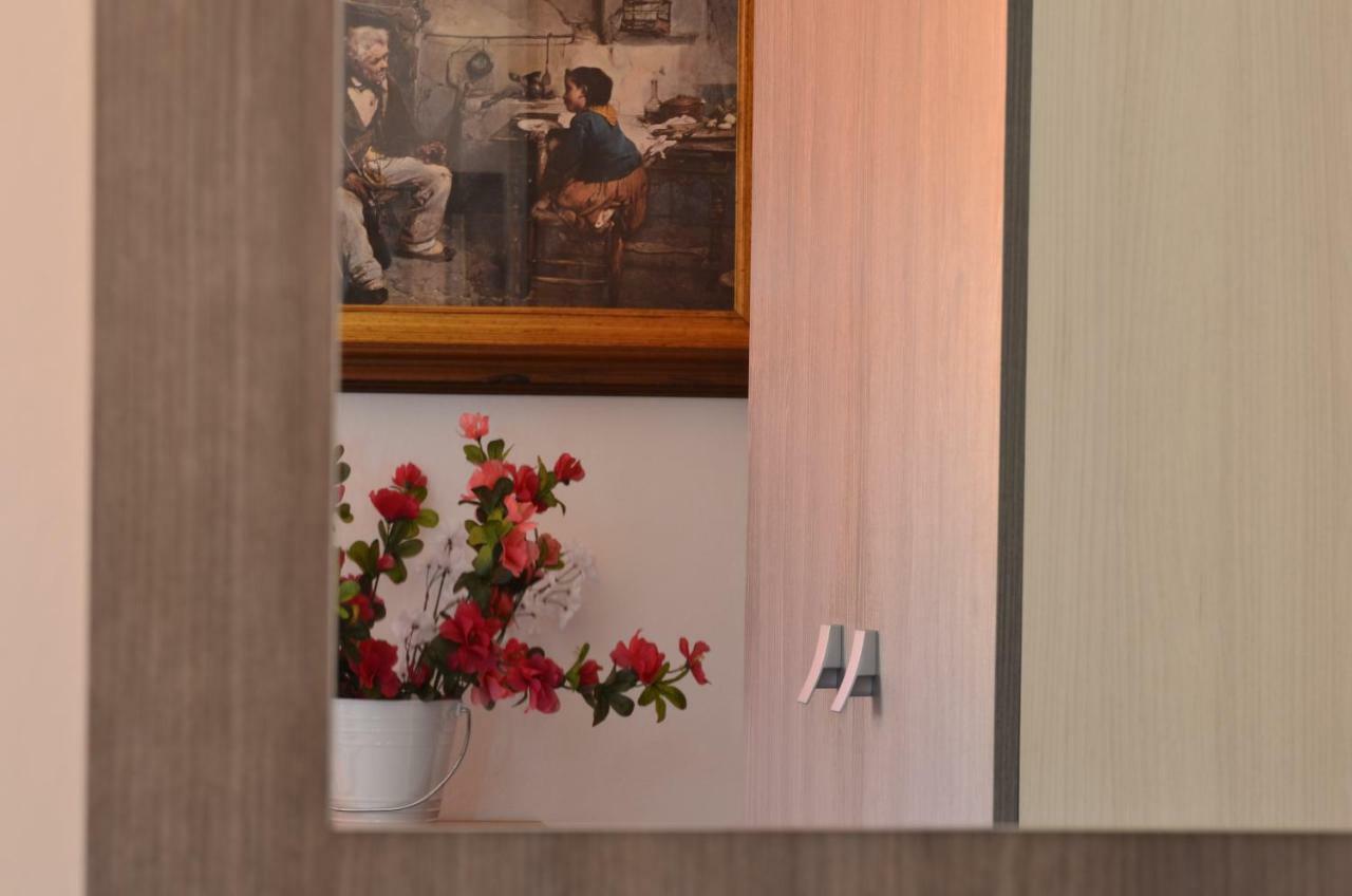 Case Franzero Hotel Levice Eksteriør billede